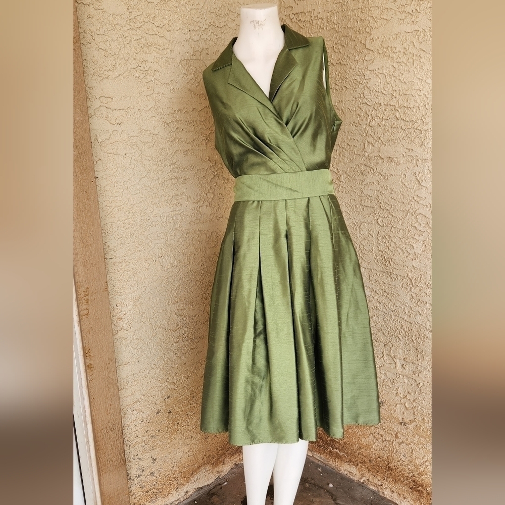 Willow Glenn New York GOURGUES DRESS‎ 🤩🤩🤩🤩